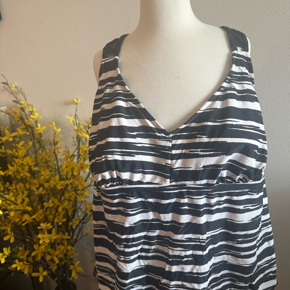 Ava & Viv Black and White Striped Swim Top